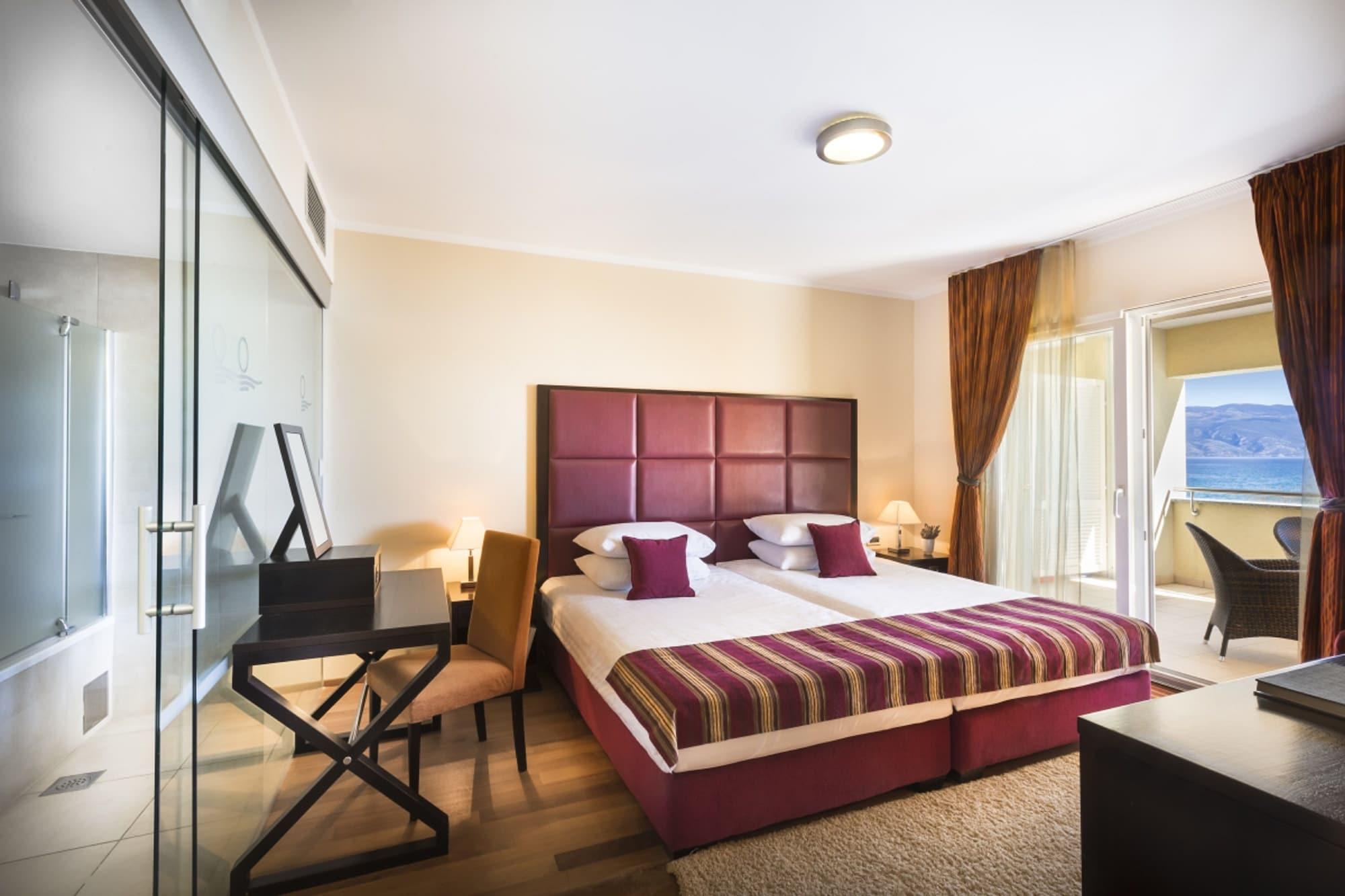 Valamar Atrium Residence Baška Екстериор снимка
