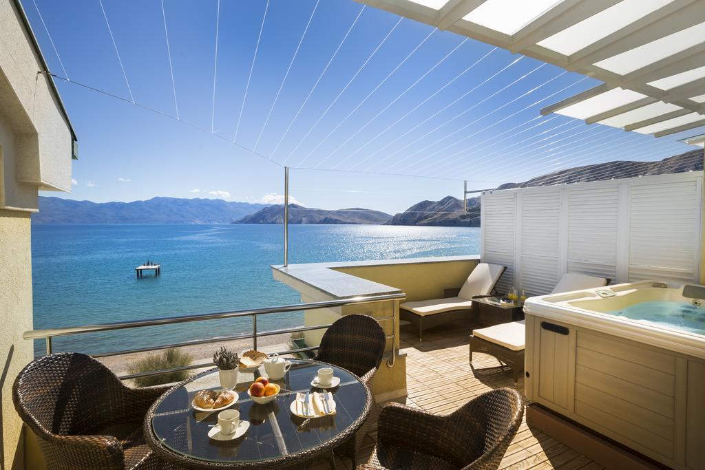 Valamar Atrium Residence Baška Екстериор снимка