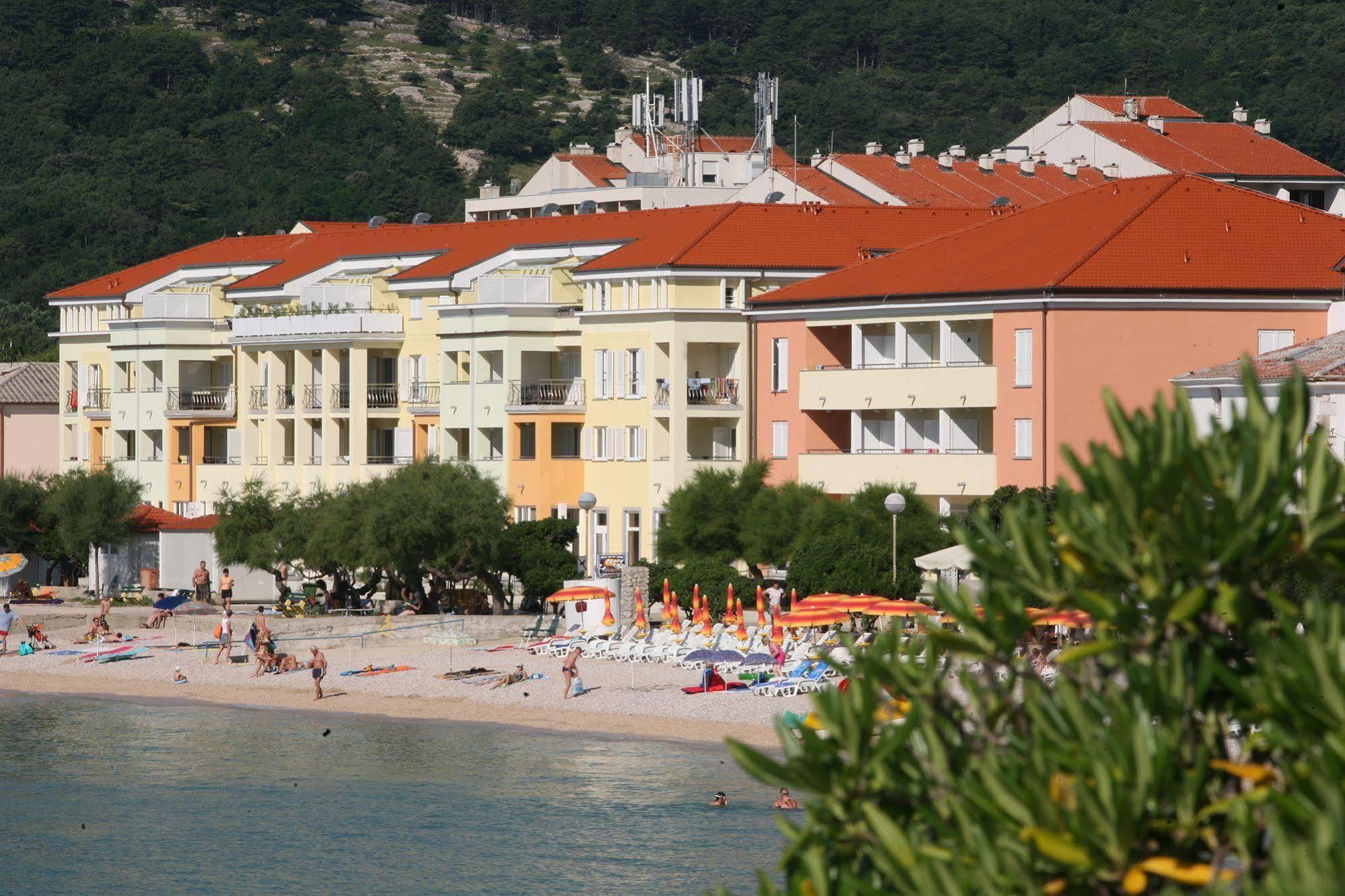 Valamar Atrium Residence Baška Екстериор снимка