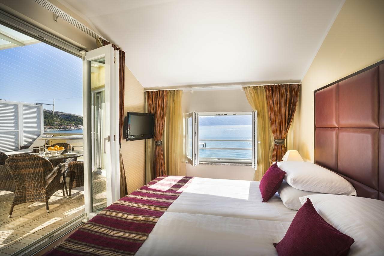 Valamar Atrium Residence Baška Екстериор снимка
